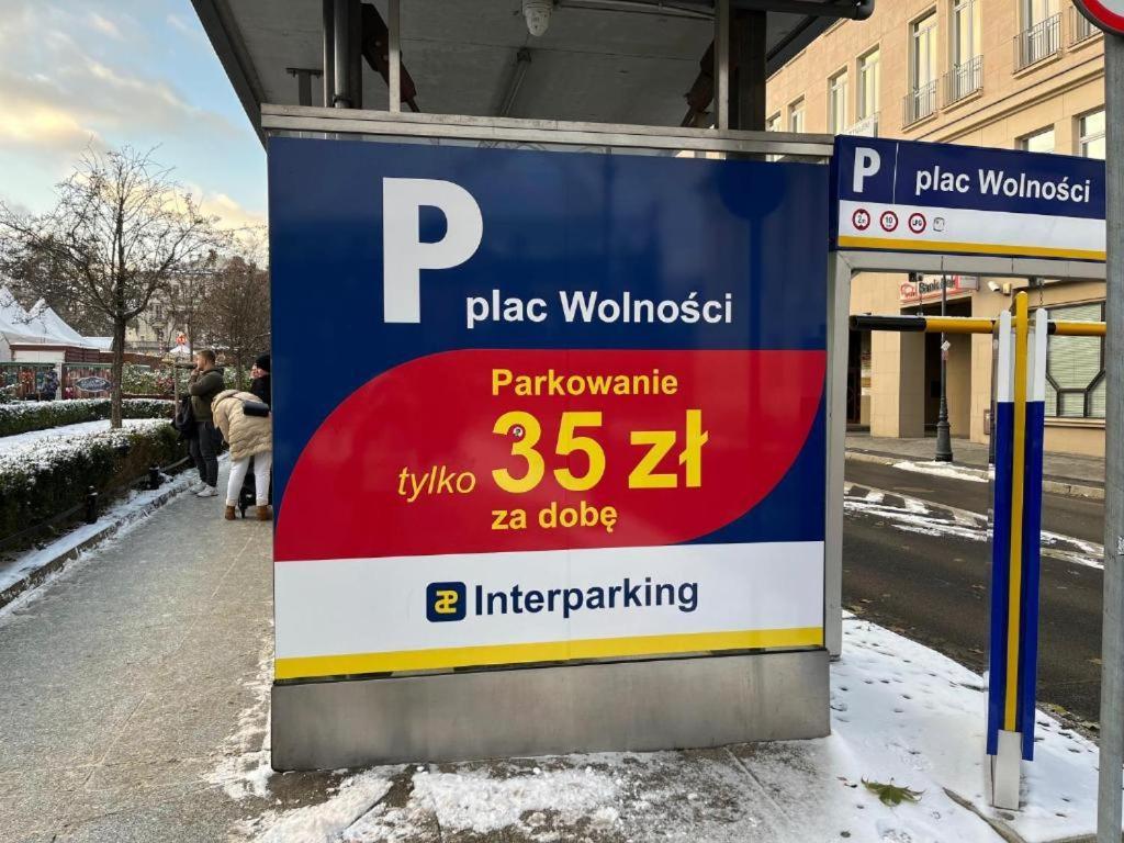 Apartament Przy Placu Wolnosci Poznań Buitenkant foto